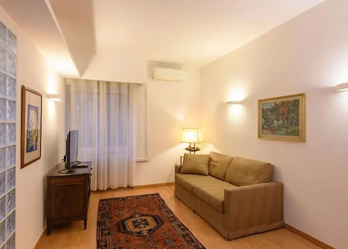 St Peter S Home, Nel Cuore Della Citta Eterna Rom